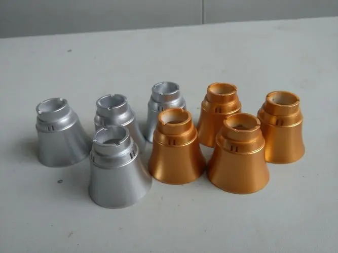 五金件噴漆產(chǎn)生的廢氣應(yīng)該怎么處理呢？